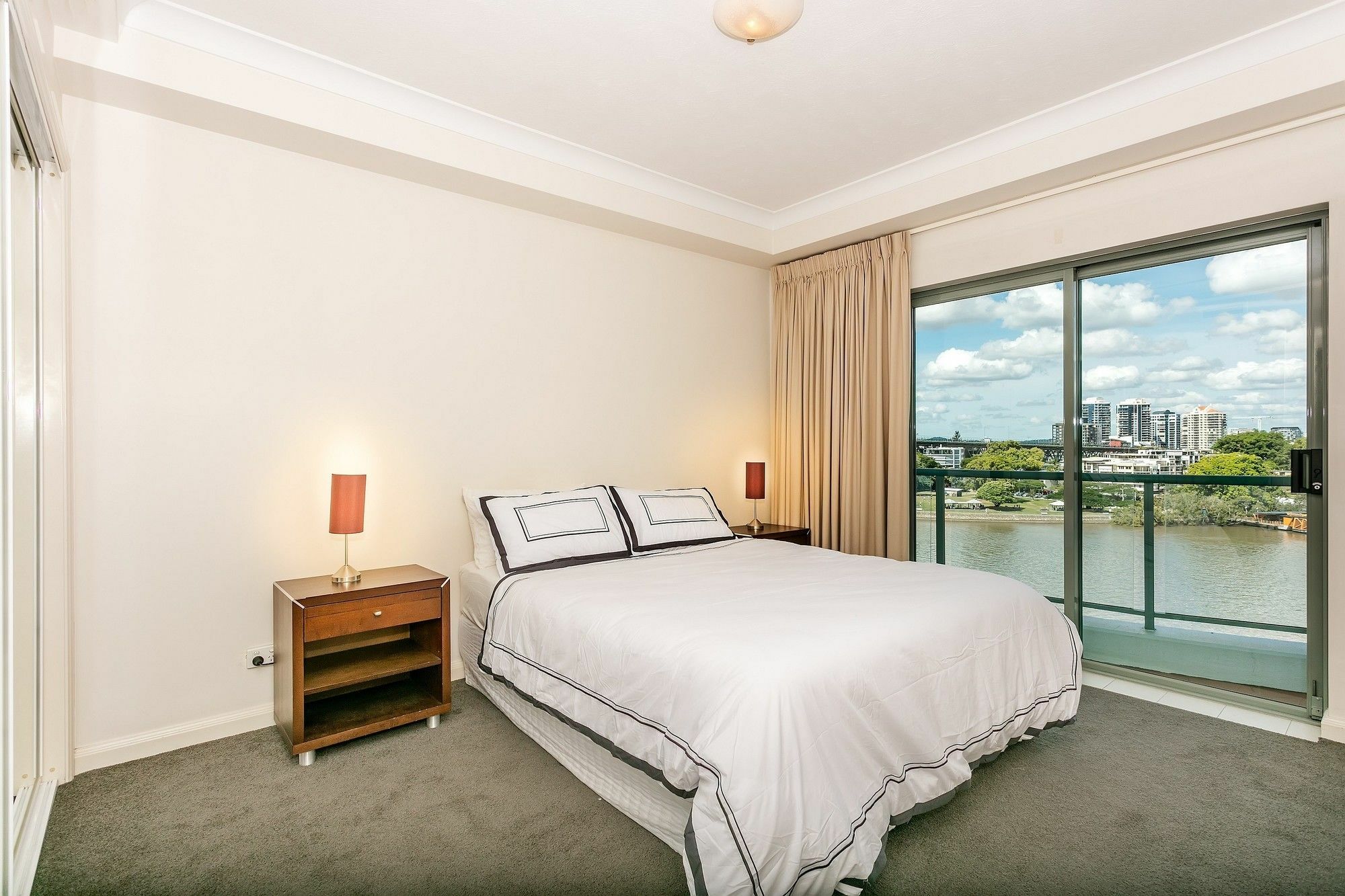 River View Suites In The Heart Of Brisbane Exterior photo
